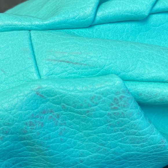 Juicy Couture Traveler Flap Crossbody Bag - Picture 3 of 10